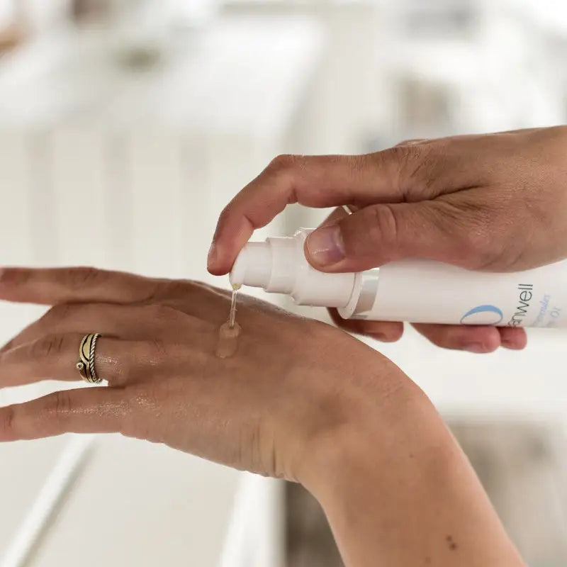 PFLEGE-ÖL | Mit Algenextrakt & Pflanzenölen.